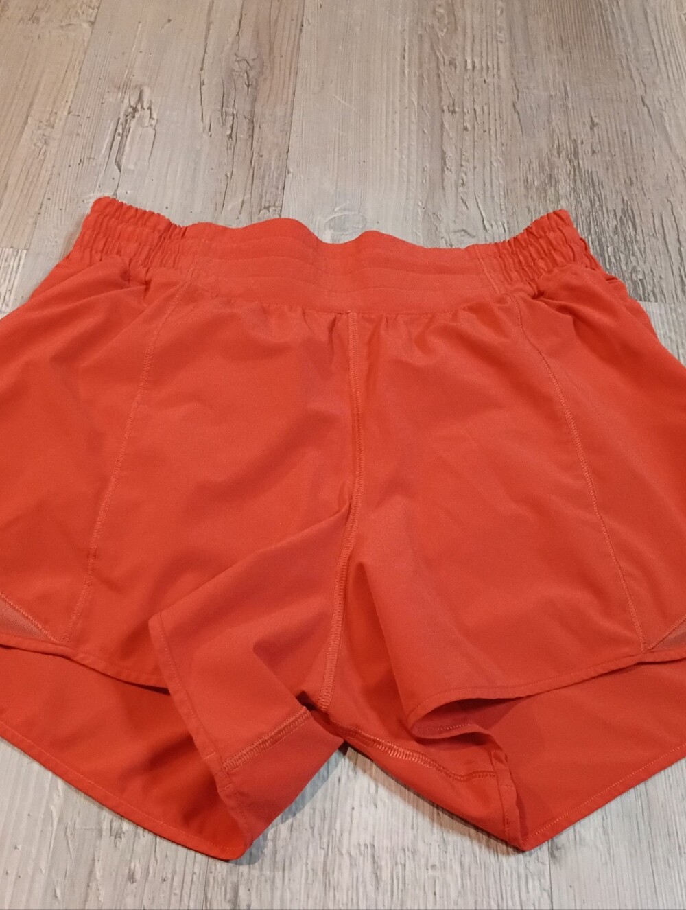 Lululemon - Picture 2 of 6